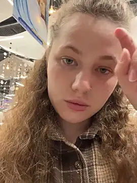 Snapshot of AsynaYuuki chatting on March 1, 4:09 pm AsynaYuuki online show from March 1, 4:09 pm