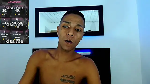 hotboyluxe online show from July 3, 5:36 am