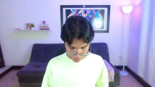 Snapshot of Maecum18 chatting on February 25, 8:51 pm Maecum18 online show from February 25, 8:51 pm