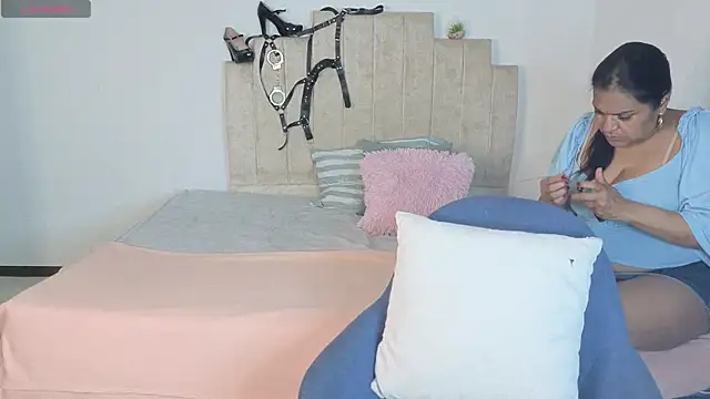 Angela mature49 online show from March 7, 4:37 pm