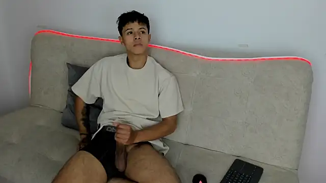  Alex Colton online show from July 20, 10:45 pm