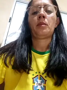 Snapshot of Renataalves chatting on July 5, 12:12 pm Renataalves online show from July 5, 12:12 pm