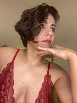 eva luz online show from February 16, 9:44 pm