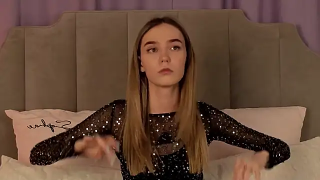 NikkiRyx online show from April 19, 3:11 pm