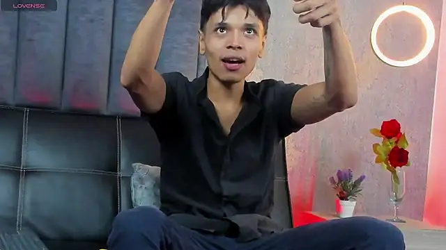 Alejandroo Montenegro online show from March 27, 9:58 pm