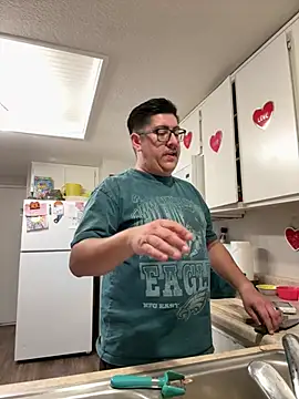 Snapshot of Skizm1986 chatting on February 15, 1:13 am Skizm1986 online show from February 15, 1:13 am