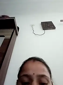 Snapshot of khushi_rawat chatting on February 28, 6:03 am khushi rawat online show from February 28, 6:03 am