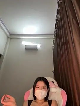 wang1472581 online show from March 11, 4:24 pm