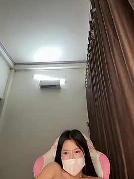 wang1472581 online show from March 26, 9:20 pm