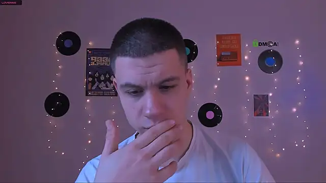 neo raze online show from March 8, 9:29 pm