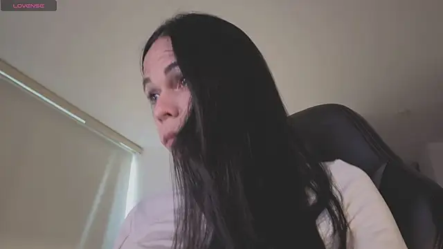Snapshot of verodeli chatting on June 10, 9:57 pm verodeli online show from June 10, 9:57 pm