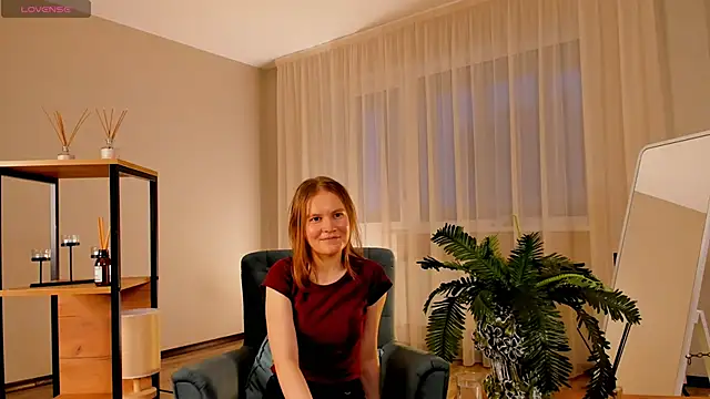 Snapshot of CleliaRostek chatting on February 7, 1:15 pm CleliaRostek online show from February 7, 1:15 pm