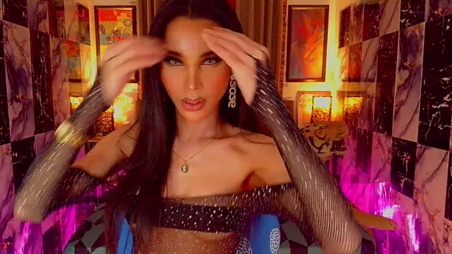 Snapshot of SeductiveSamanthaTS chatting on February 15, 8:05 pm SeductiveSamanthaTS online show from February 15, 8:05 pm