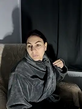 AbellaDesiree online show from March 1, 4:03 am