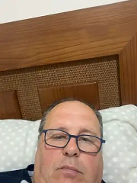 Snapshot of YachtCaptain10 chatting on March 24, 6:46 pm YachtCaptain10 online show from March 24, 6:46 pm