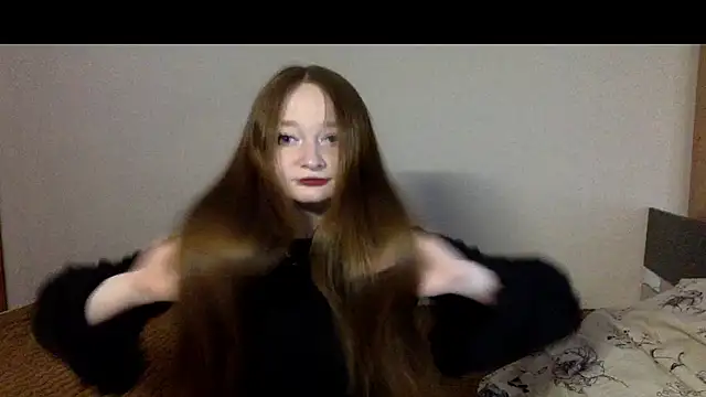 Snapshot of vikipinkk chatting on February 18, 8:27 pm vikipinkk online show from February 18, 8:27 pm