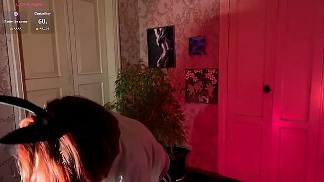 LaurynGeisinger online show from March 15, 3:07 pm