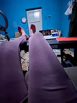 Civciv1993 online show from February 4, 7:42 pm