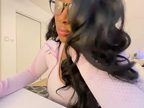 Snapshot of Anadia_Starr chatting on April 28, 2:27 am Anadia Starr online show from April 28, 2:27 am