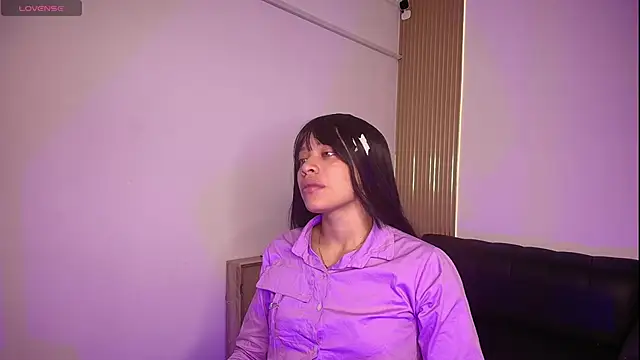 Snapshot of leydi_start_ chatting on February 4, 12:33 pm leydi start online show from February 4, 12:33 pm