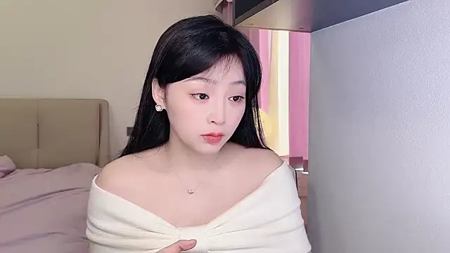 Snapshot of TaixiDiary chatting on February 15, 5:48 am TaixiDiary online show from February 15, 5:48 am