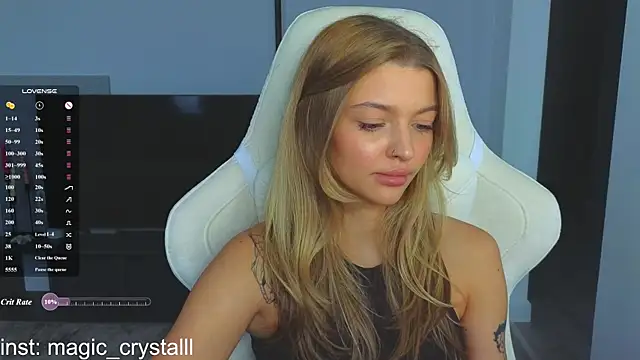 Snapshot of pink_flow0 chatting on June 26, 11:25 am pink flow0 online show from June 26, 11:25 am