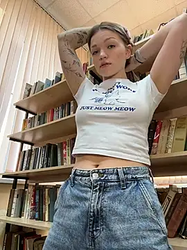 StreetSquirt online show from March 27, 6:30 am