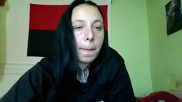 MillaSourety online show from June 13, 11:19 am