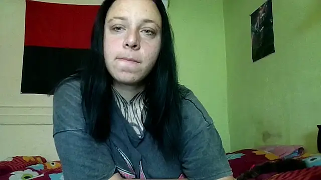 MillaSourety online show from June 14, 7:43 am