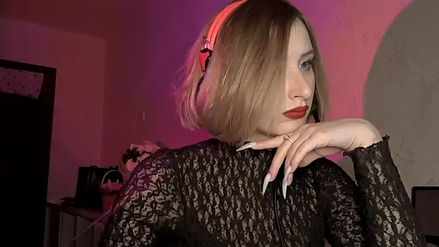 Snapshot of DeliciaBagnoli chatting on February 14, 8:16 pm DeliciaBagnoli online show from February 14, 8:16 pm