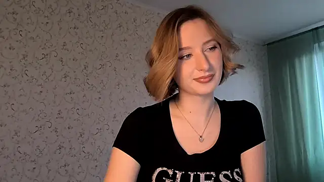 Snapshot of DeliciaBagnoli chatting on March 4, 3:40 pm DeliciaBagnoli online show from March 4, 3:40 pm