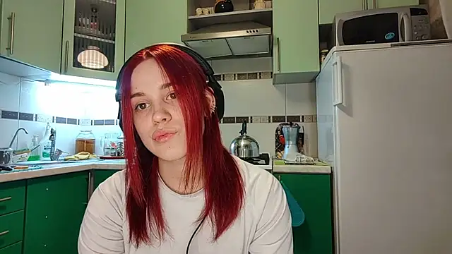 Snapshot of CalandraRolon chatting on February 17, 4:24 pm CalandraRolon online show from February 17, 4:24 pm