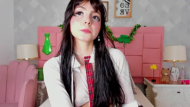 dolly kitter online show from March 17, 11:35 am