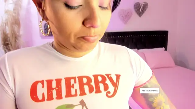 Snapshot of Lilyy_joness chatting on May 13, 1:08 pm Lilyy joness online show from May 13, 1:08 pm