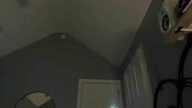 Snapshot of TrndSettr chatting on July 1, 8:49 am TrndSettr online show from July 1, 8:49 am