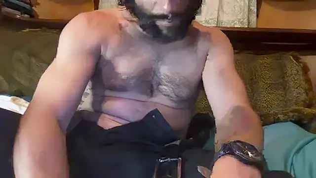 Snapshot of TrndSettr chatting on July 14, 1:41 am TrndSettr online show from July 14, 1:41 am