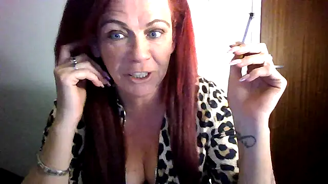 Forbidden-Irish-x online show from April 9, 9:42 pm