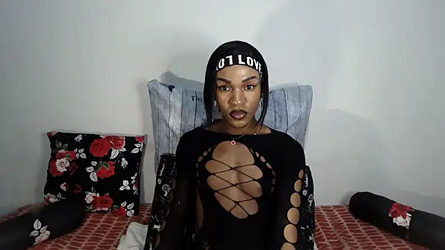 Riaanxxx online show from April 15, 7:43 pm