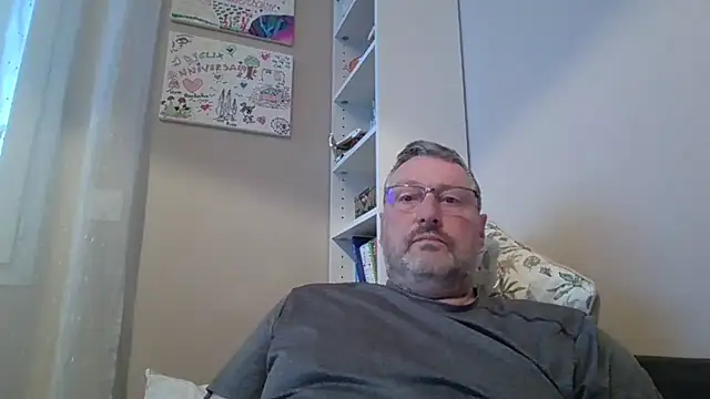 doudou310 online show from March 20, 5:34 am