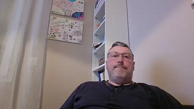 doudou310 online show from March 31, 4:13 am