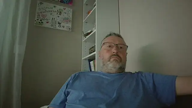 doudou310 online show from April 18, 4:38 am