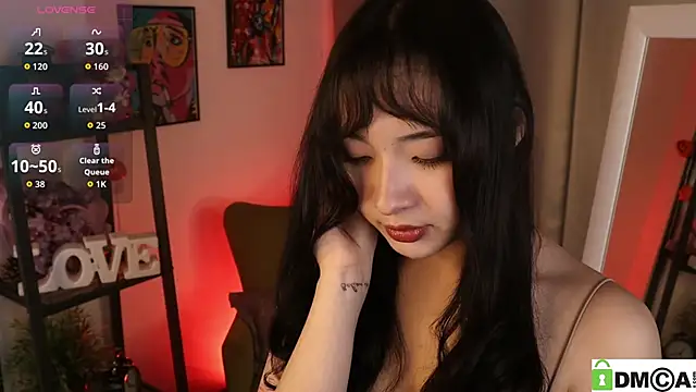 Noiry Vuvez online show from April 17, 8:12 pm