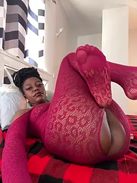 SluttyEll online show from March 3, 11:49 am