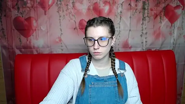 LilianaShine online show from February 18, 6:09 am