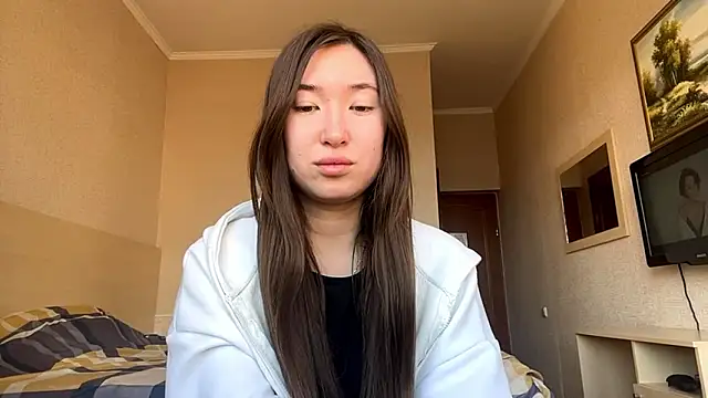 MargrettAhner online show from March 12, 7:58 am