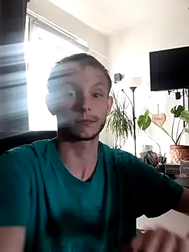 Snapshot of Jungspund25- chatting on May 19, 10:10 am Jungspund25- online show from May 19, 10:10 am