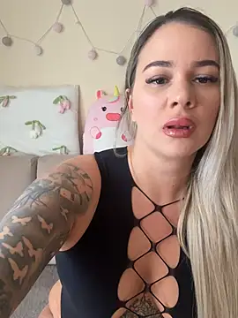 sexybatwomen33 online show from April 16, 10:16 am