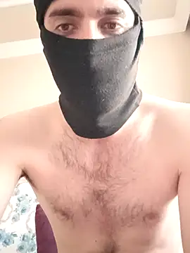 Snapshot of Erkegin001 chatting on February 27, 2:28 pm Erkegin001 online show from February 27, 2:28 pm