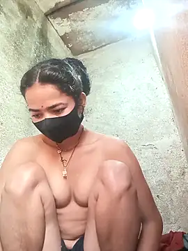 Snapshot of Sunali_Bendre chatting on February 14, 2:30 am Sunali Bendre online show from February 14, 2:30 am