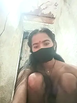 Snapshot of Sunali_Bendre chatting on February 14, 2:36 pm Sunali Bendre online show from February 14, 2:36 pm